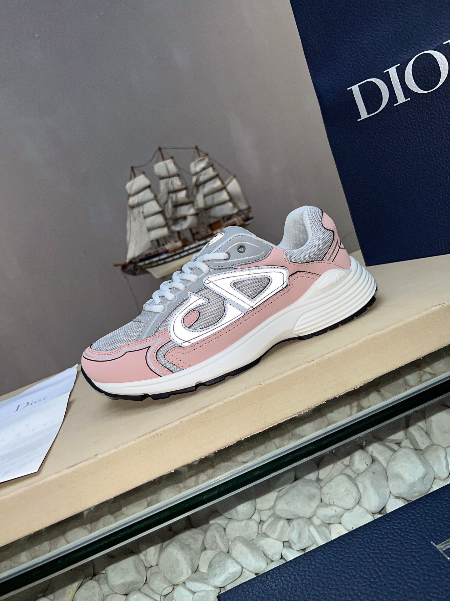 Navuu B30 Trainers