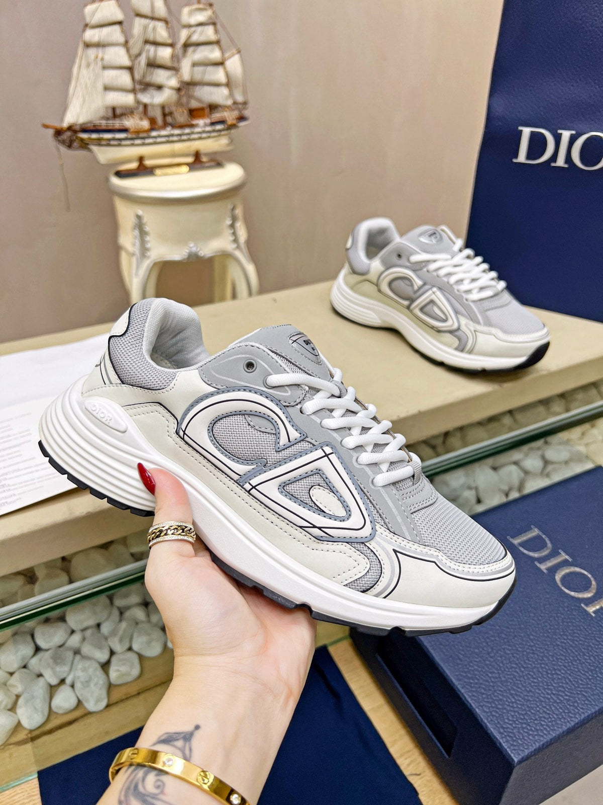 Navuu B30 Trainers