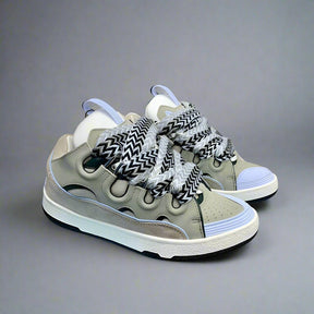 https://cdn.shopify.com/s/files/1/0901/0413/6028/files/fetch-viral-sneaker-602755.jpg?v=1741981824