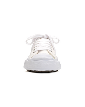 Hank Low-Top Sneaker